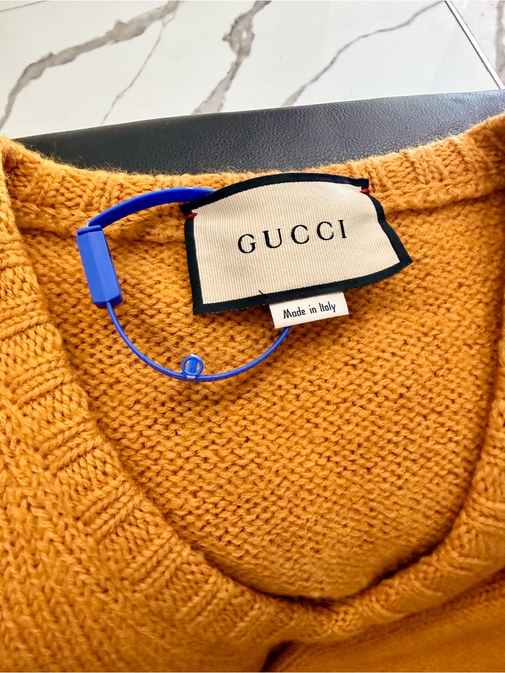Auth Gucci Unisex V-Neck Sweater in Mustard Gold NWOT - Picture 2 of 4
